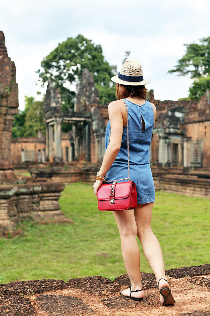 2-1-16-Blame-it-on-Mei-Fashion-Travel-Blogger-Pinterest-Cambodia-Banteay-Samre-Hindu-Temple-Complex-Angkor-Siem-Reap-Khmer-Ancient-Empire
