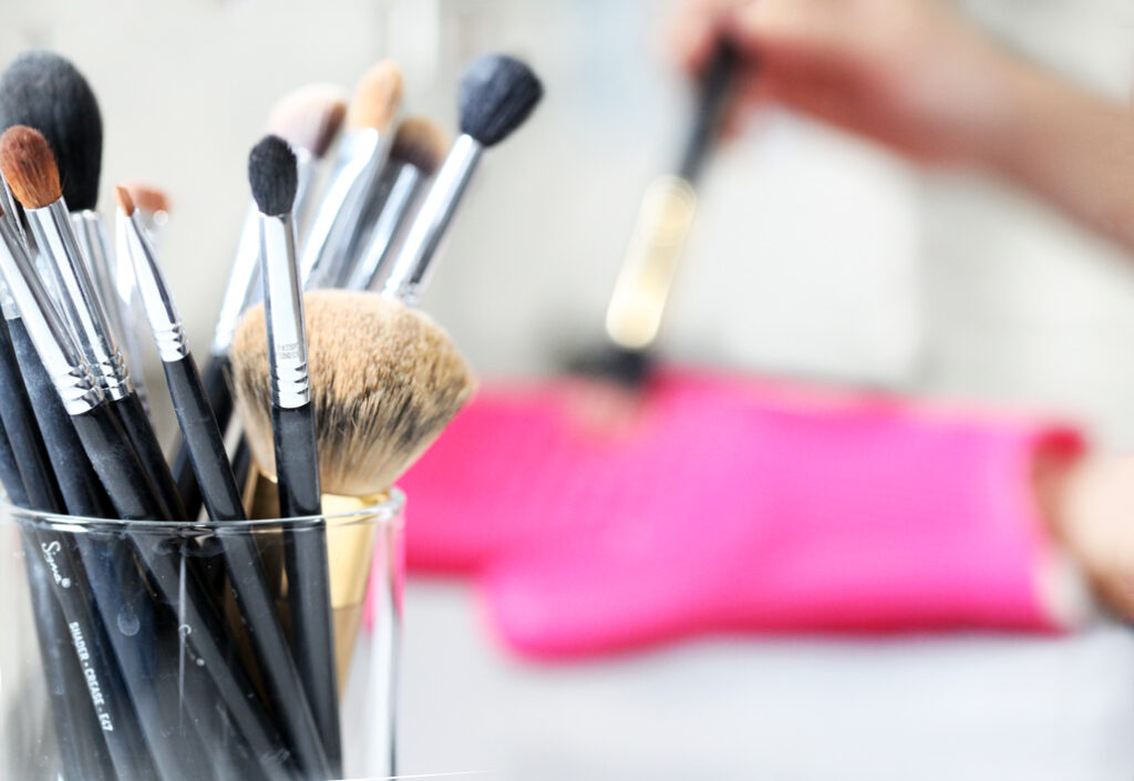 How To Clean Your Makeup Brushes - Blame it on Mei | Miami Mom Blogger ...
