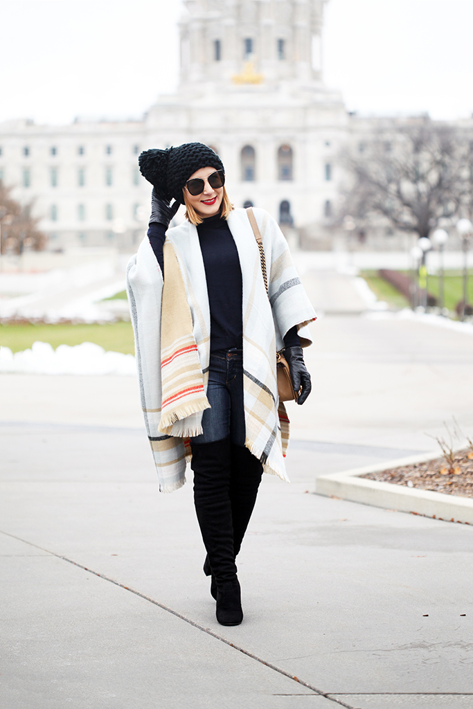 Blame-it-on-Mei-Miami-Fashion-Travel-Blogger-2016-Winter-Fall-Look-Poncho-Gray-Cape-Pom-Pom-Beanie-Black-Over-The-Knee-Boots-Chanel-Boy-Minneapolis-State-Capitol