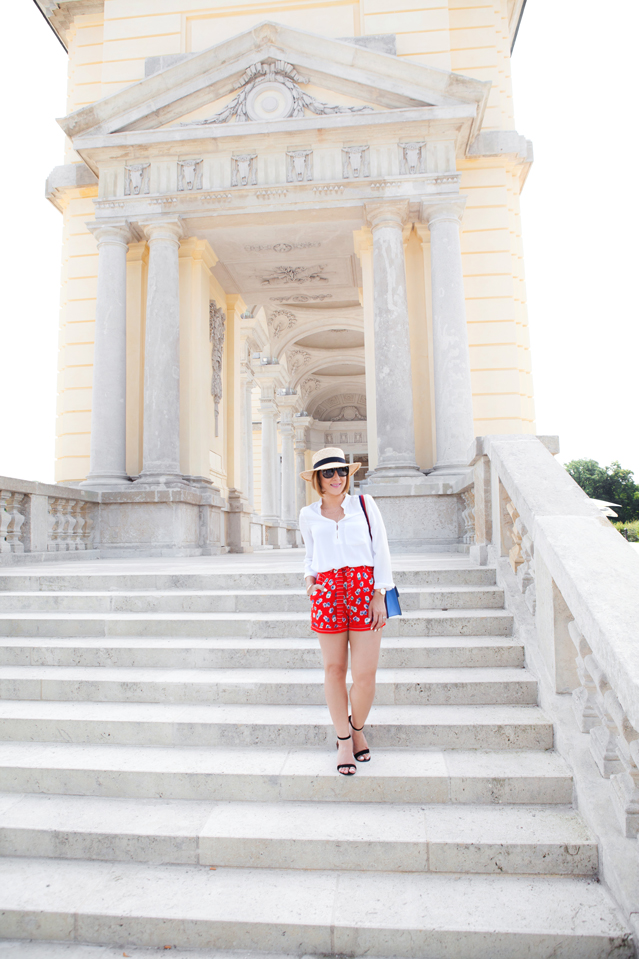 Blame it on Mei,@blameitonmei, Miami Fashion Travel Blogger, Vienna, Schonbrunn Palace Summer Outfit