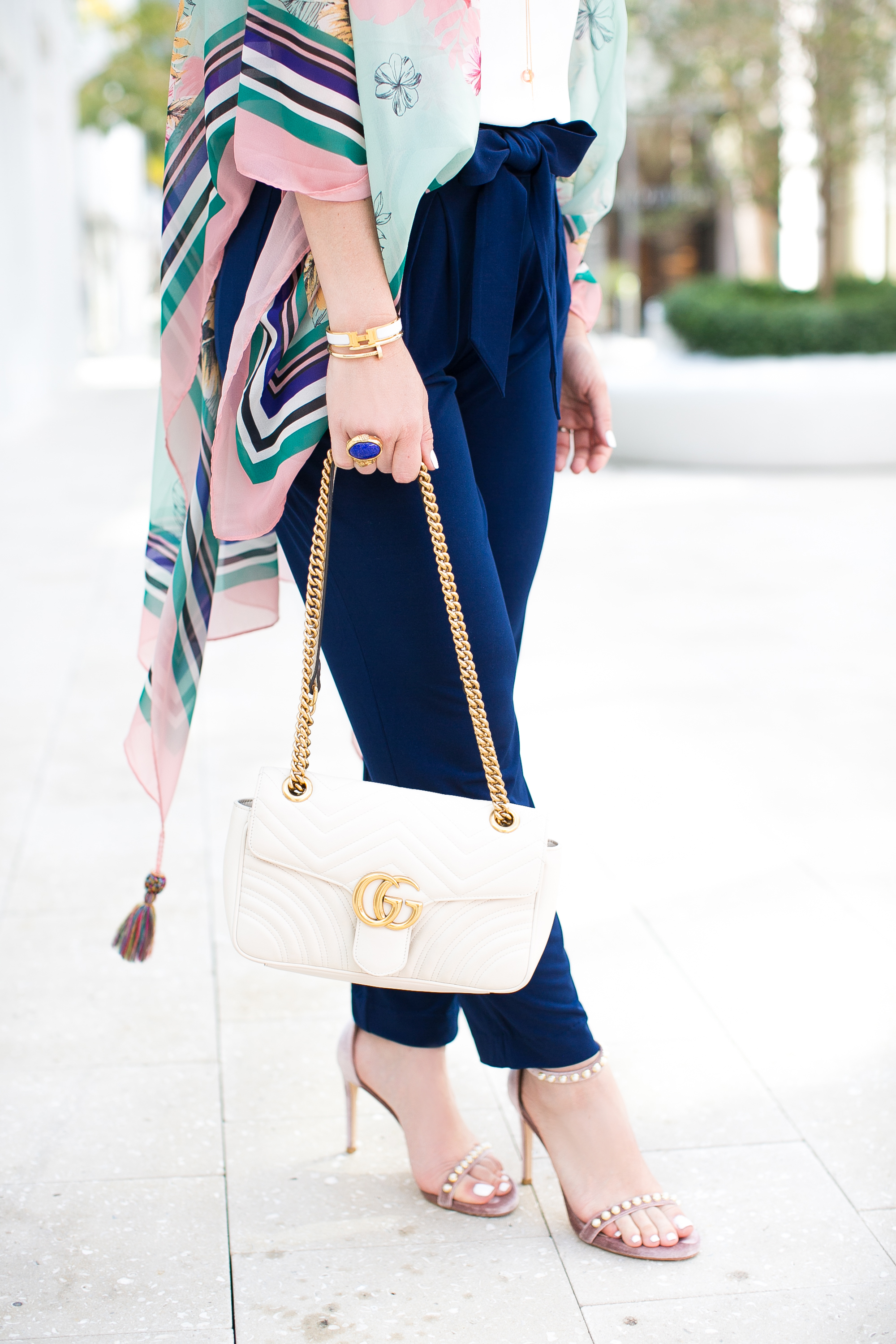 Blame it on Mei, @blameitonmei, Miami Fashion Blogger, how to style wear floral kimono
