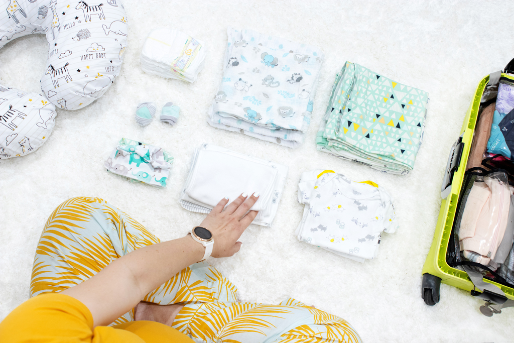 Blame it on Mei, @blameitonmei, Miami Fashion Blogger, Maternity Hospital Bag, Must Haves Essentials